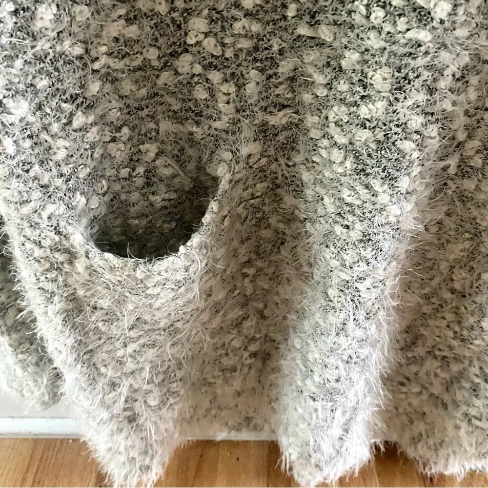 Anthropologie Katsumi Cream Boucle Eyelash Tunic Pullover Sweater